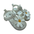 Size 3 White Daisy Sandals - Baby Baby