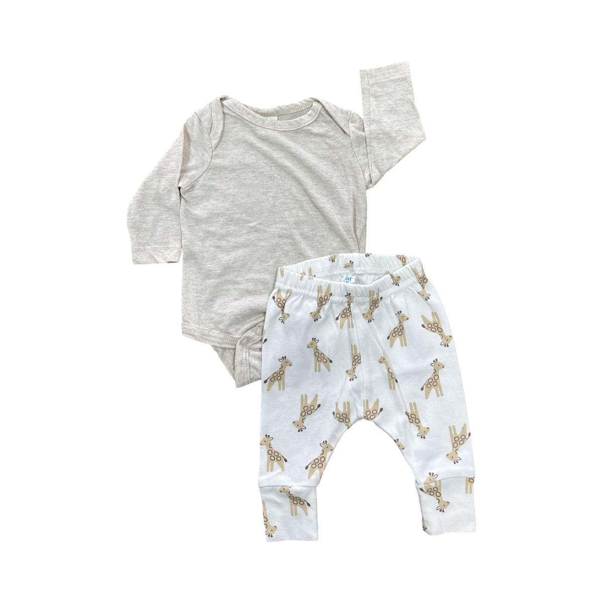 Newborn 2pc White & Beige Giraffe Set - Tiny Tots