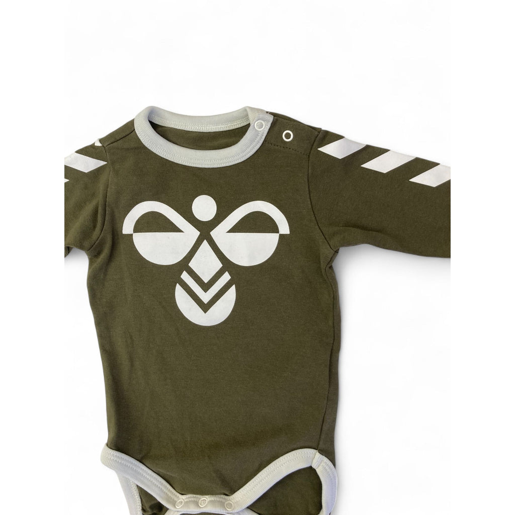 0-1M Olive Green & White Logo Long Sleeve Bodysuit - Hummel