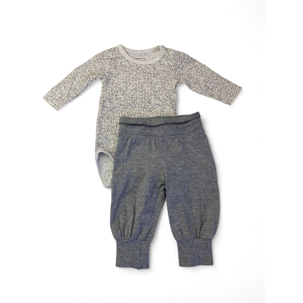 1-2M White Speckled Bodysuit & Grey Leggings - Name It