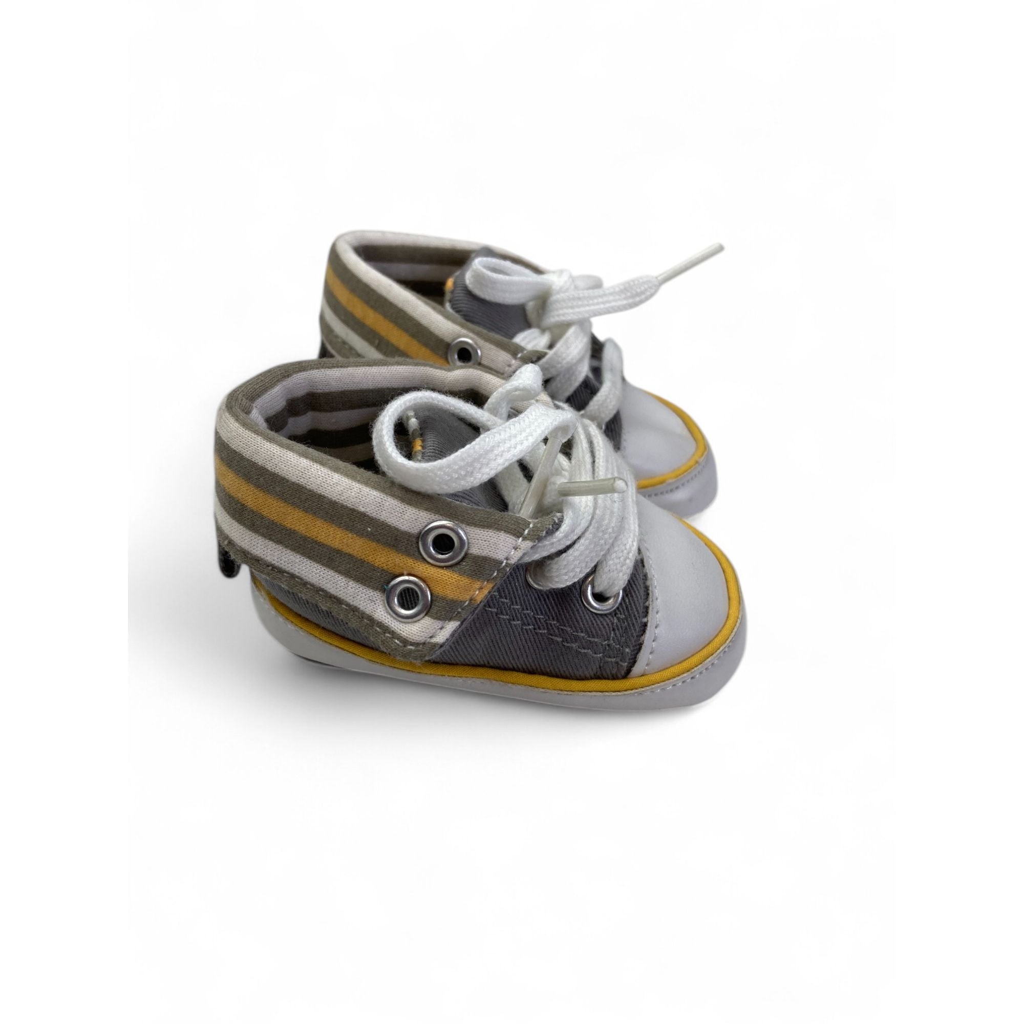 0-3M Grey Fabric Soft Sole Sneaker