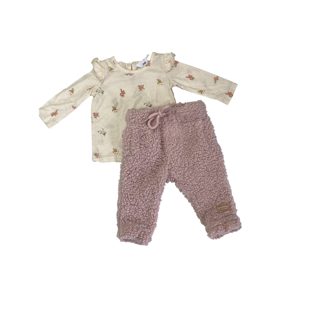 3-6M Light Pink Teddy Pants & Cream Floral Top - Mr Price, Ackermans