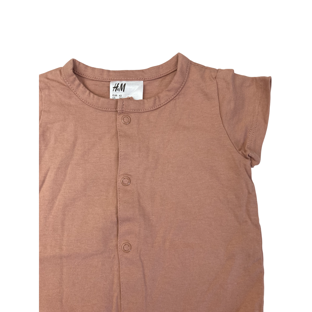 UK 2-4M Tan Snap Romper - H&M