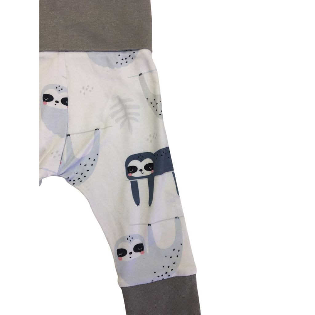 Newborn Stretch Jersey & Grey Sloth Leggings