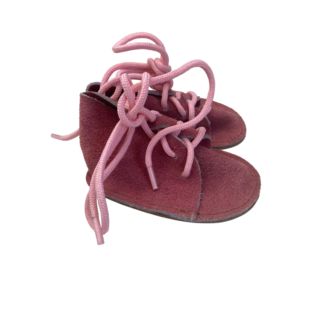NB Pink Suede Veldskoen