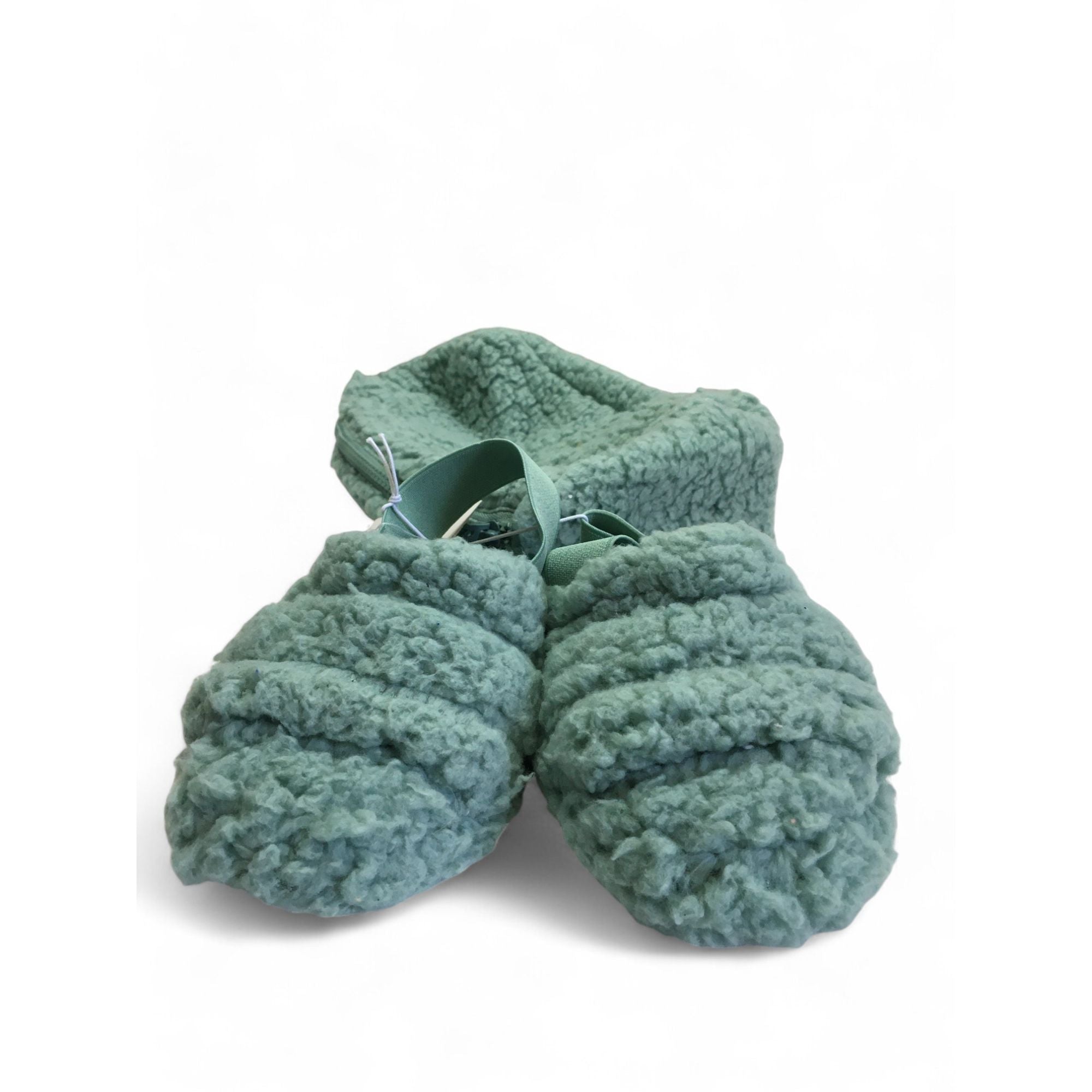 Size UK 9-10 Avo Gren Teddy Fleece Slippers & Bag Set - Cotton On